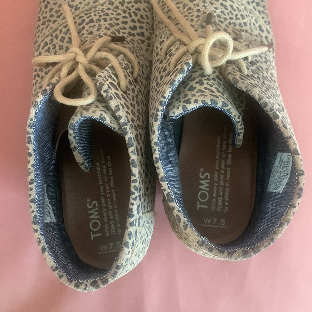 Animal print TOMS wedges - Picture 4 of 4